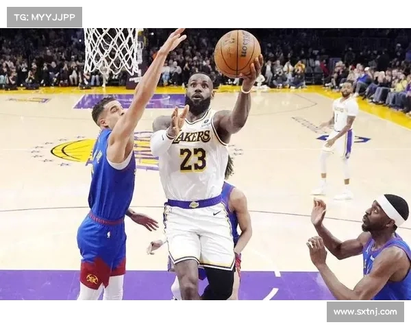 NBA突破上篮技巧解析 揭秘球员如何在高速冲刺中完成高效得分